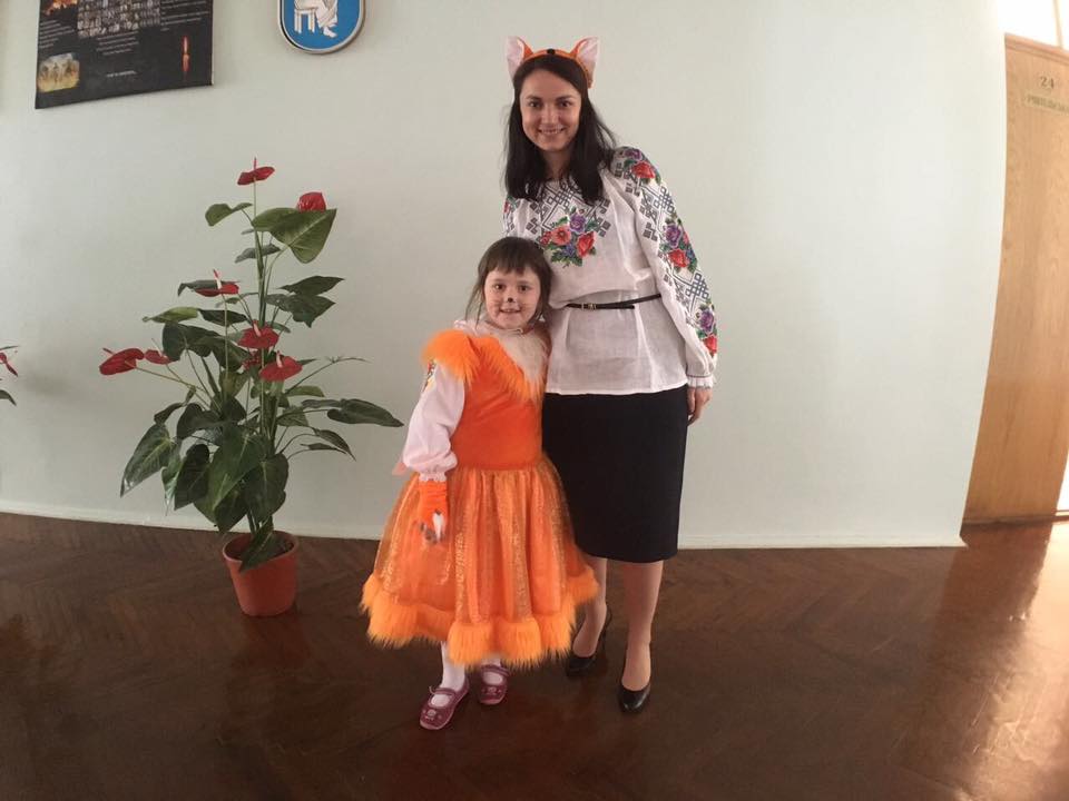 Українські жінки-політики поділились фото у вишиванках: Світлична, Геращенко та Гриневич